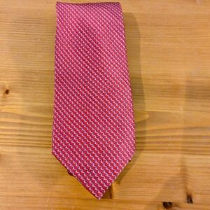 Elegant Red and White Men's Tie